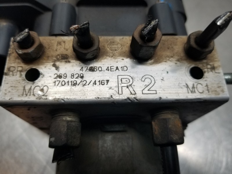 Recambio de abs para nissan qashqai (j11) tekna referencia OEM IAM 476604EA1D  