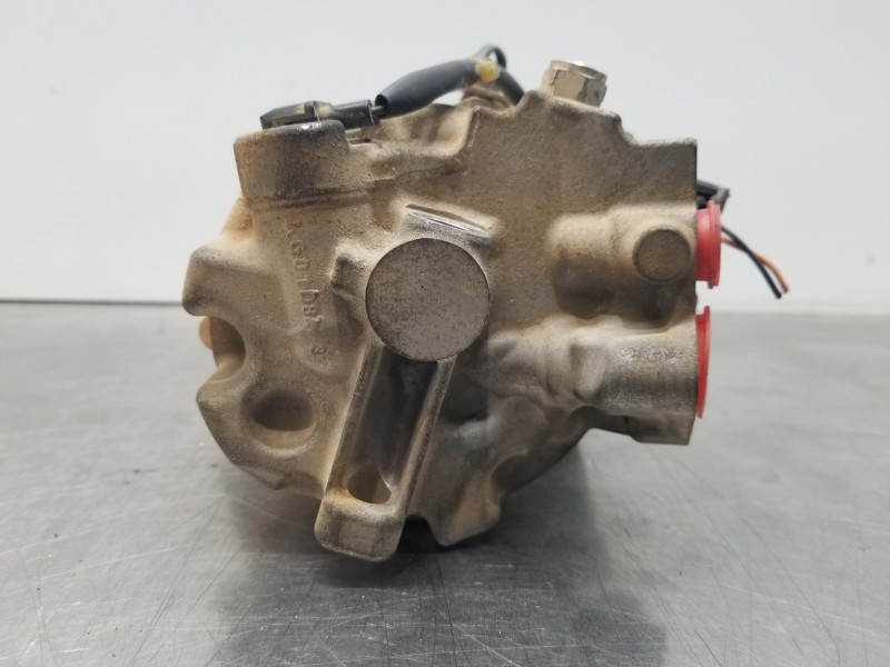 Recambio de compresor aire acondicionado para nissan qashqai (j11) tekna referencia OEM IAM 926004EB1A  