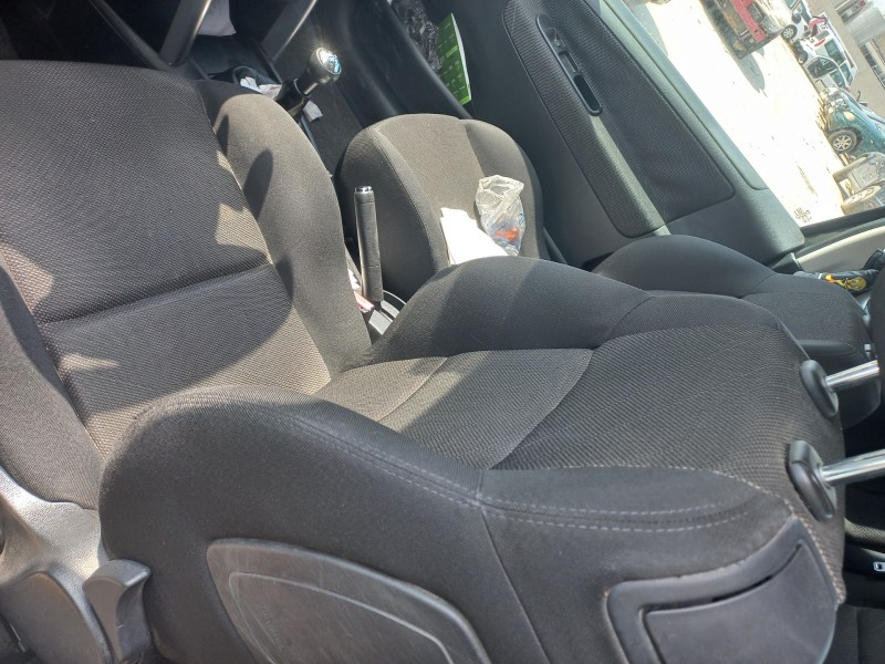 peugeot 207 del año 2008