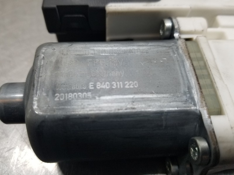 Recambio de motor elevalunas delantero izquierdo para volkswagen caddy furgón/kombi kombi referencia OEM IAM 2K5959701AZ05 2K595