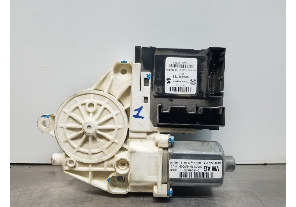 Recambio de motor elevalunas delantero izquierdo para volkswagen caddy furgón/kombi furgón 4motion bmt referencia OEM IAM 2K5959