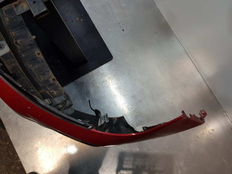 Recambio de paragolpes delantero para opel crossland x selective referencia OEM IAM 39235943 39235944 