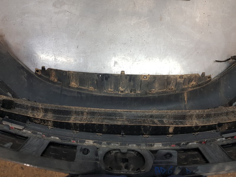 Recambio de paragolpes delantero para opel crossland x selective referencia OEM IAM 39235943 39235944 