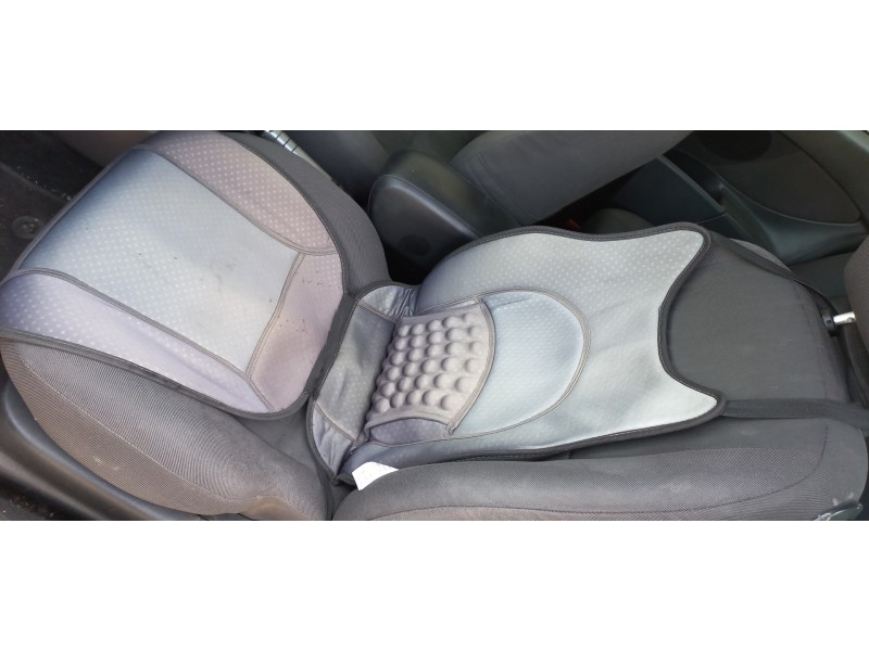 ford focus berlina (cak) del año 2006