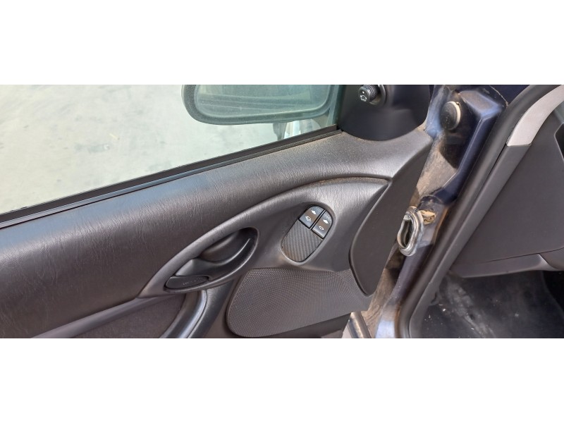 ford focus berlina (cak) del año 2006