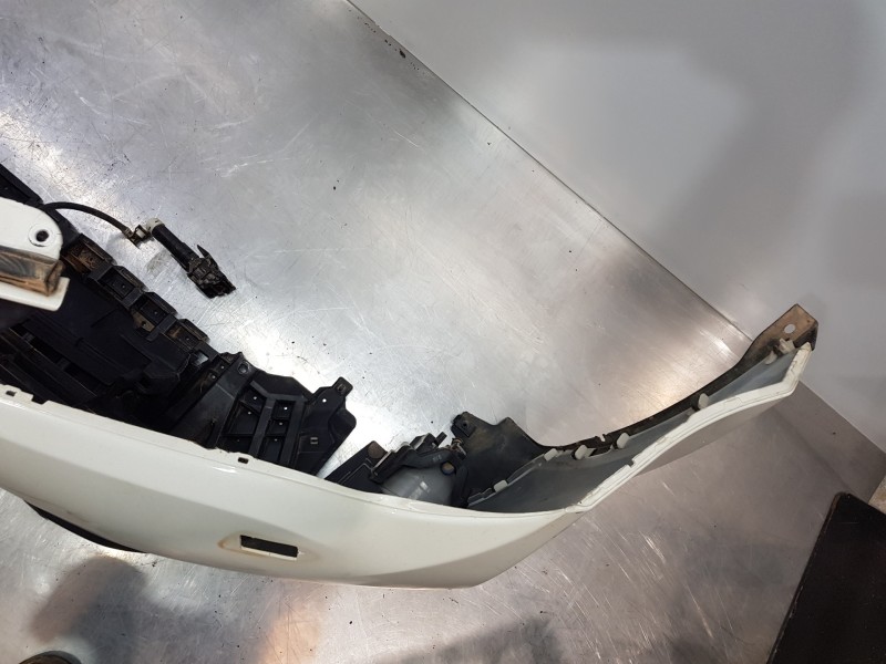 Recambio de paragolpes delantero para toyota rav 4 advance referencia OEM IAM 521194A905  