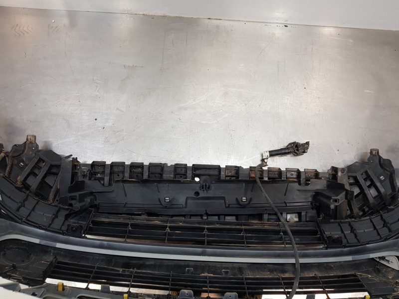 Recambio de paragolpes delantero para toyota rav 4 advance referencia OEM IAM 521194A905  