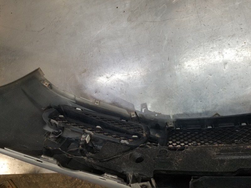 Recambio de paragolpes delantero para jaguar xf luxury referencia OEM IAM C2Z8837XXX 8X2317D957EF0XXX 