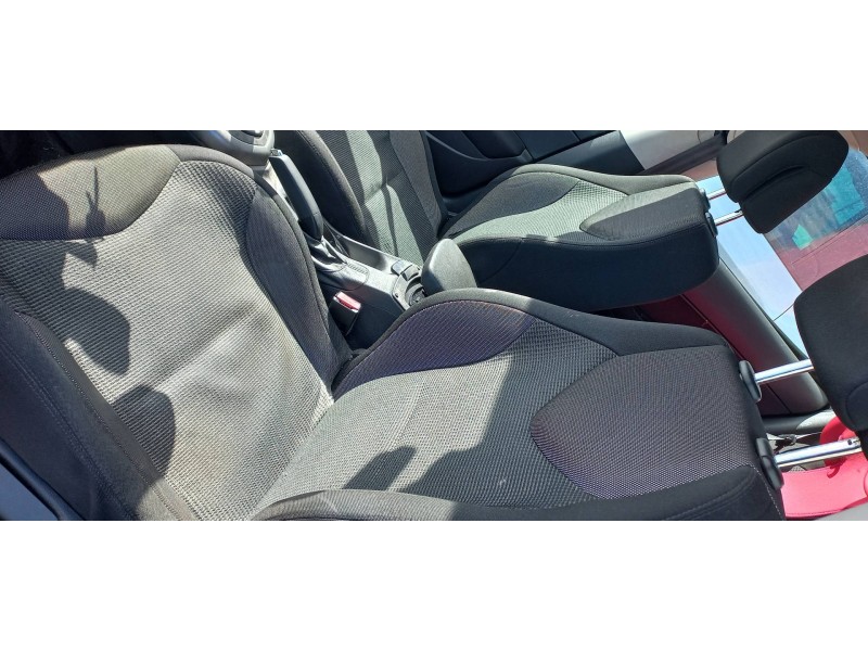 peugeot 308 del año 2008