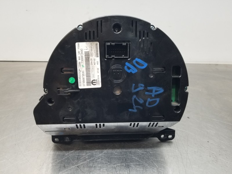 Recambio de cuadro instrumentos para fiat 500 sport referencia OEM IAM 735745713 07356873530 735687349