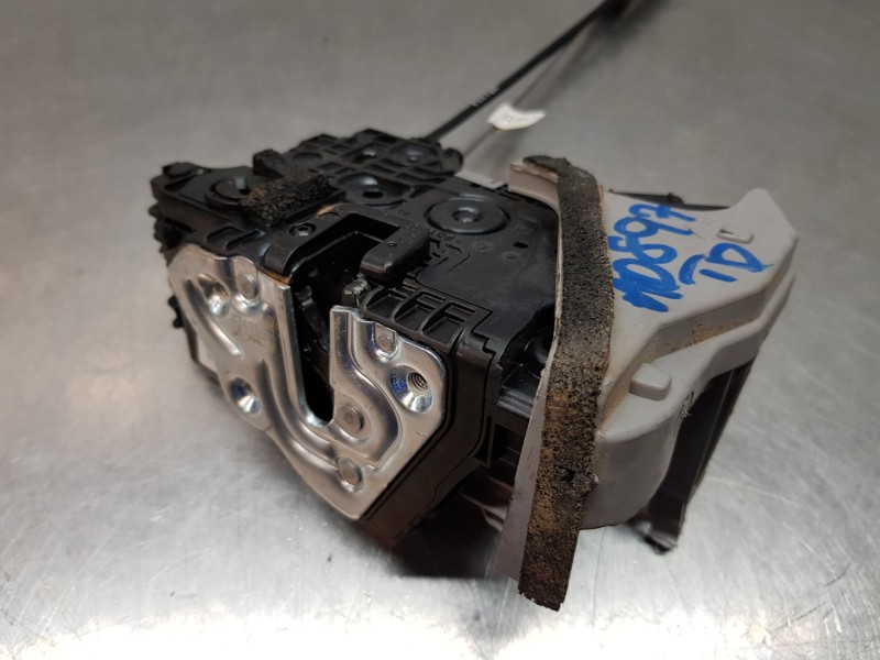 Recambio de cerradura puerta trasera derecha para hyundai kona hybrid referencia OEM IAM 81420J9000  