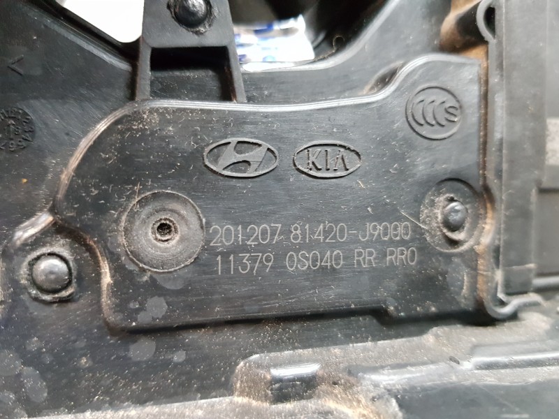 Recambio de cerradura puerta trasera derecha para hyundai kona hybrid referencia OEM IAM 81420J9000  