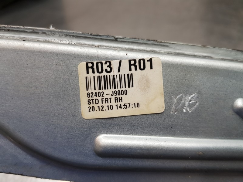 Recambio de elevalunas delantero derecho para hyundai kona hybrid referencia OEM IAM 82404J9000 82402J9000 82460J9000