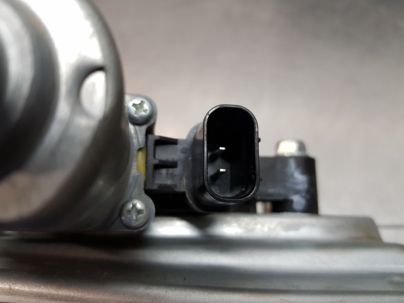 Recambio de elevalunas trasero derecho para hyundai kona hybrid referencia OEM IAM 83404J9000 82450J9000 