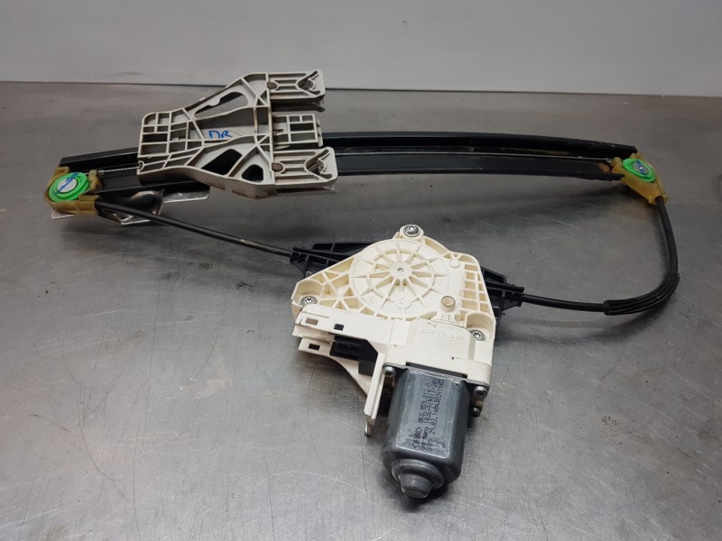 Recambio de elevalunas trasero derecho para audi a4 ber. (b8) multitronic referencia OEM IAM 8K0839462C 8K0959812A 8K0839462A