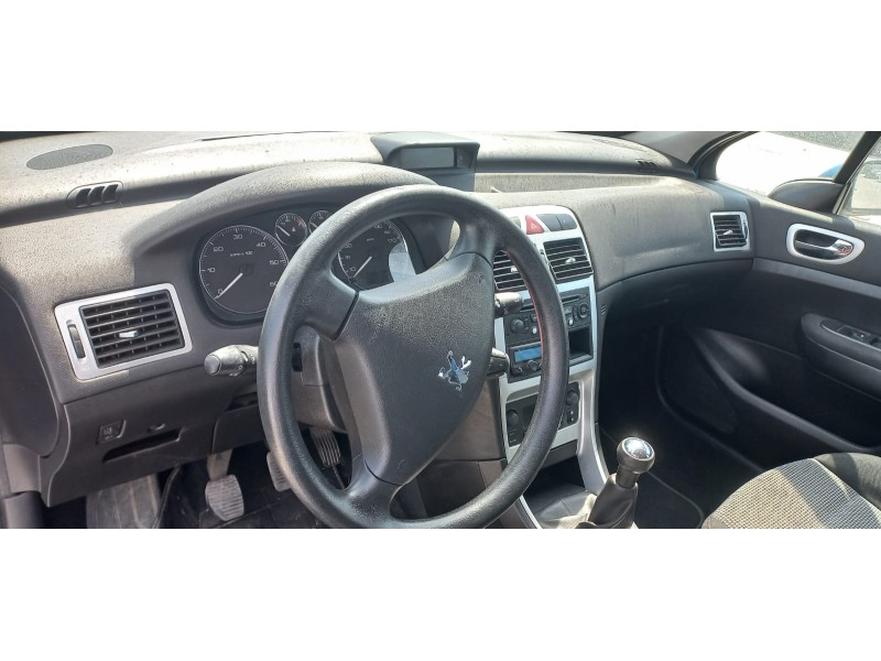 peugeot 307 berlina (s2) del año 2006