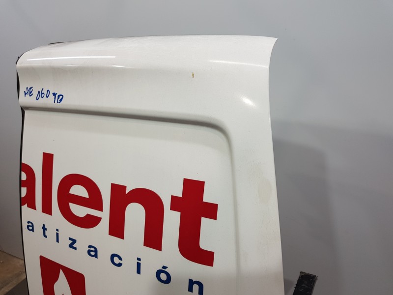 Recambio de porton trasero derecho para nissan nv 200 (m20) furgón referencia OEM IAM K01003LGDD  