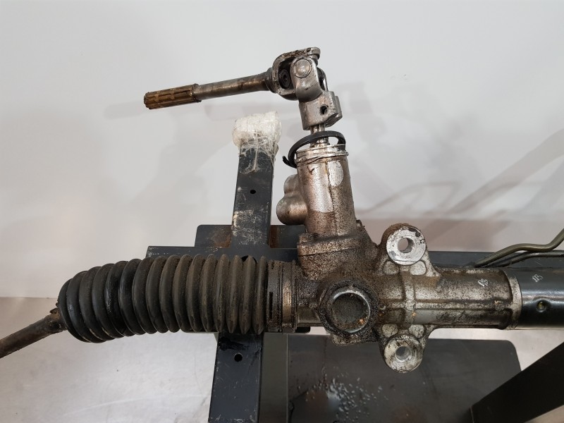 Recambio de cremallera direccion para hyundai tucson (jm) gl referencia OEM IAM 577001F800  