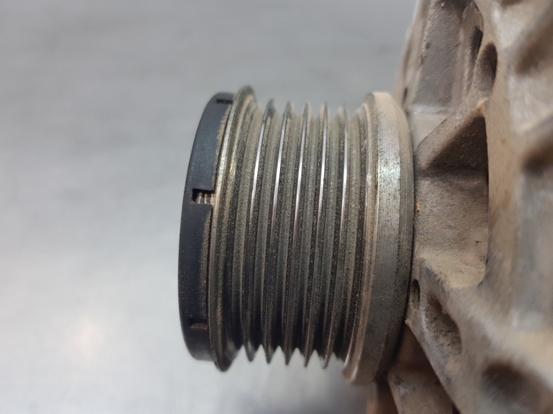 Recambio de alternador para opel crossland x selective referencia OEM IAM 9835689480  