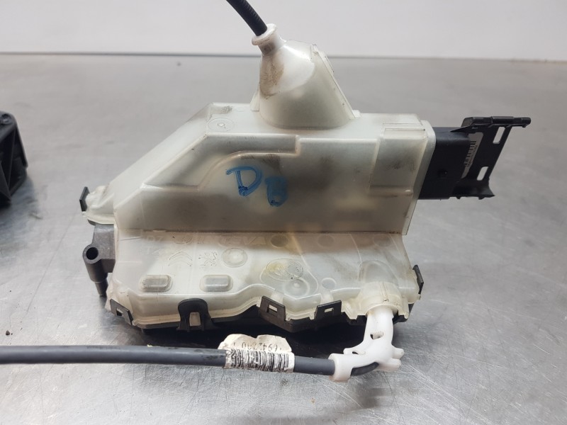 Recambio de cerradura puerta delantera derecha para opel crossland x selective referencia OEM IAM 3558109 16943702 