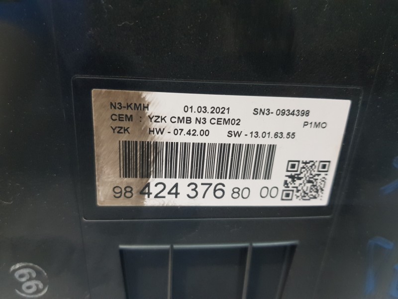 Recambio de cuadro instrumentos para opel crossland x selective referencia OEM IAM 9842437680  