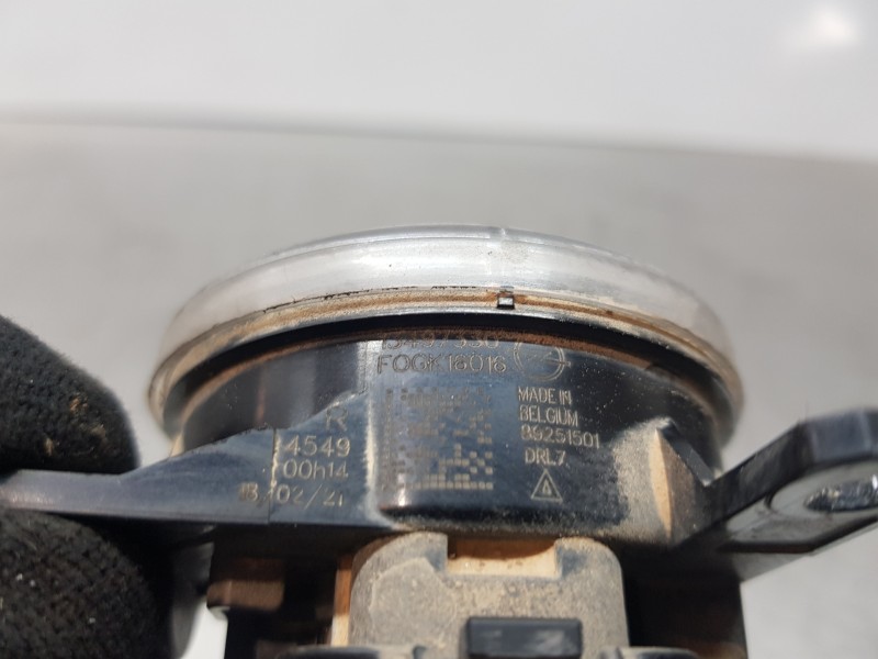 Recambio de faro antiniebla derecho para opel crossland x selective referencia OEM IAM 13497330  