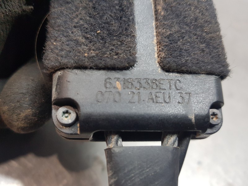 Recambio de enganche del cinturon delantero der para opel crossland x selective referencia OEM IAM 39047215 6318338ETC 