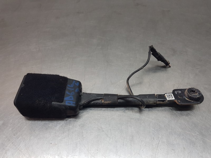 Recambio de enganche del cinturon delantero izq para opel crossland x selective referencia OEM IAM 39047216  