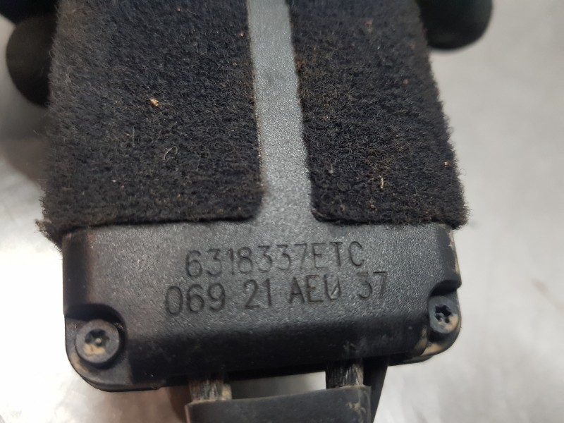 Recambio de enganche del cinturon delantero izq para opel crossland x selective referencia OEM IAM 39047216  