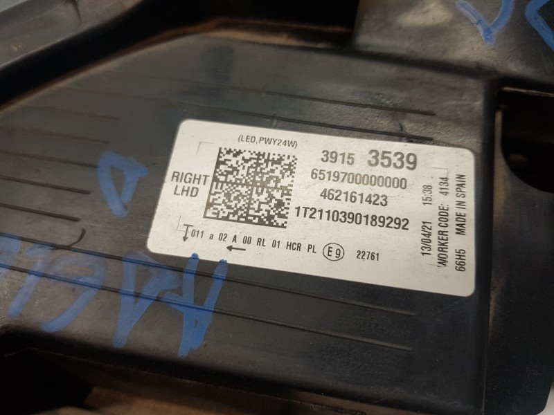 Recambio de faro derecho para opel crossland x selective referencia OEM IAM 39153539  