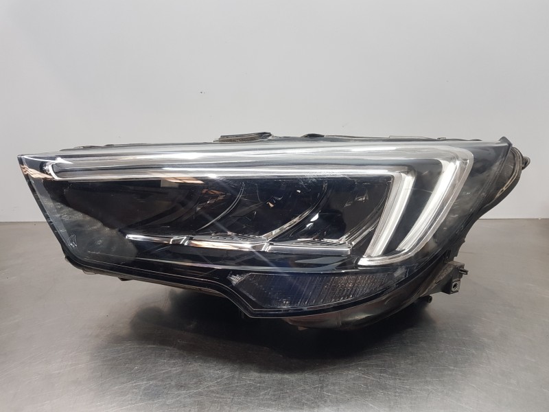 Recambio de faro izquierdo para opel crossland x selective referencia OEM IAM 39153538  