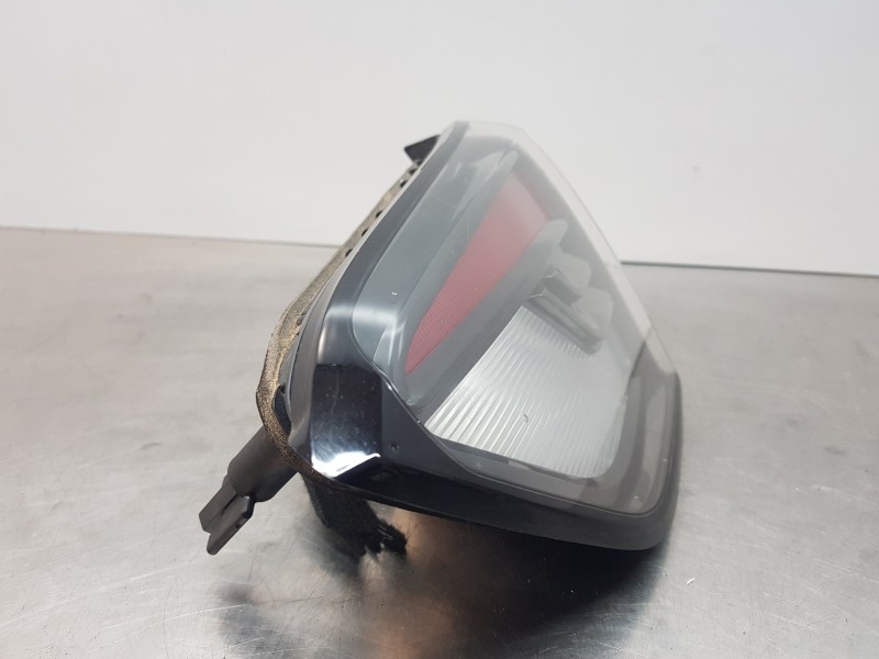 Recambio de piloto trasero derecho interior para opel crossland x selective referencia OEM IAM 39235954  