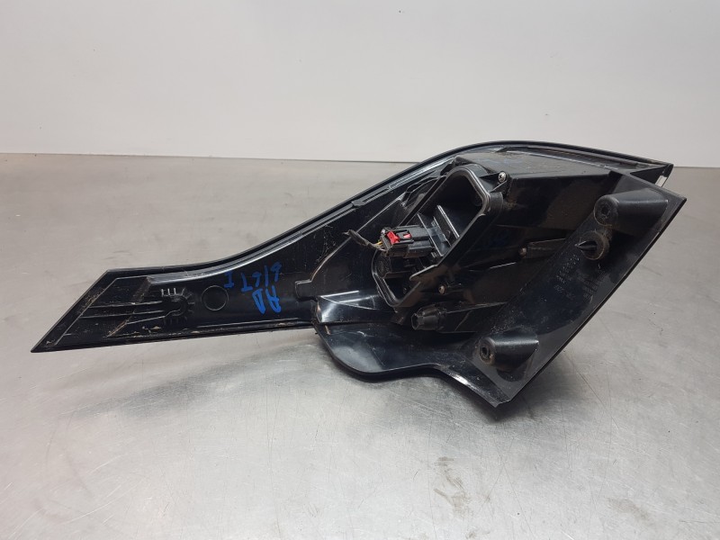 Recambio de piloto trasero izquierdo para opel crossland x selective referencia OEM IAM 39137519  