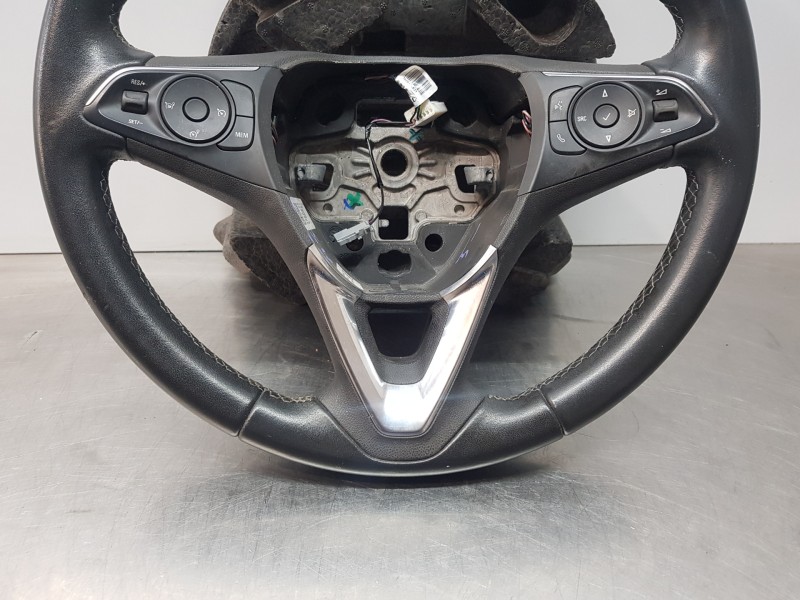 Recambio de volante para opel crossland x selective referencia OEM IAM 39238138  