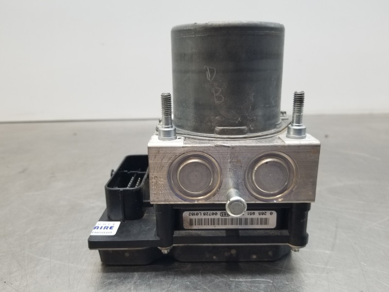 Recambio de abs para jaguar xf luxury referencia OEM IAM AX232C405AC 0265251089 0265951370