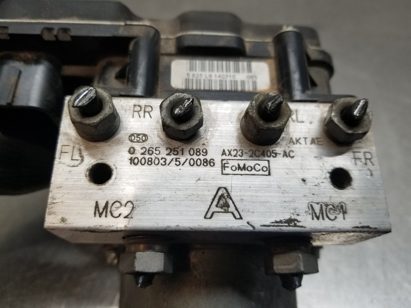 Recambio de abs para jaguar xf luxury referencia OEM IAM AX232C405AC 0265251089 0265951370