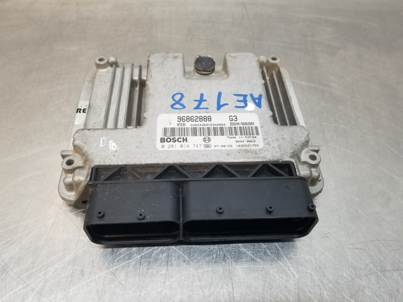 Recambio de centralita motor uce para chevrolet epica ltx referencia OEM IAM 96862888 96862889 0281014747