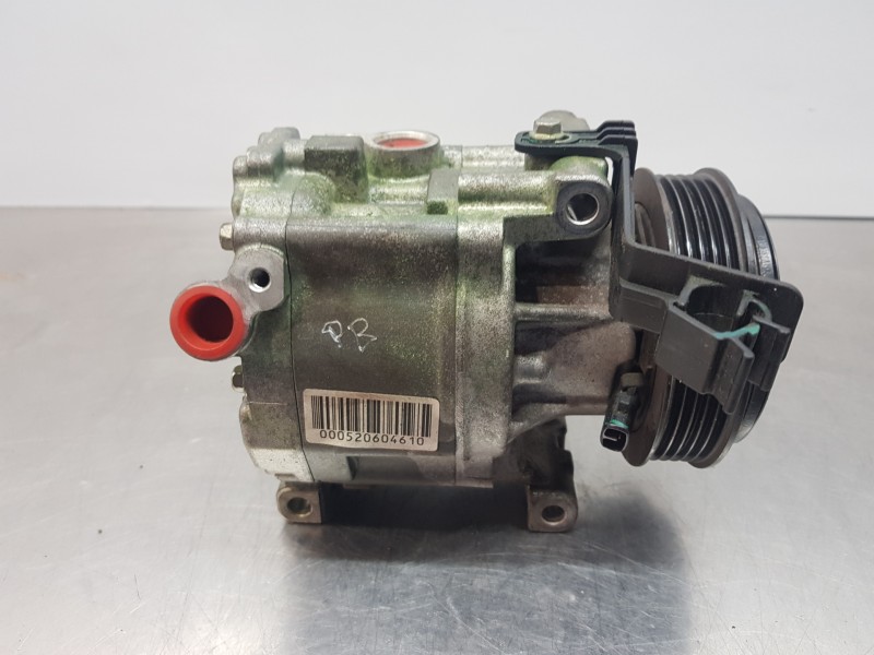 Recambio de compresor aire acondicionado para fiat 500 sport referencia OEM IAM 52060461  