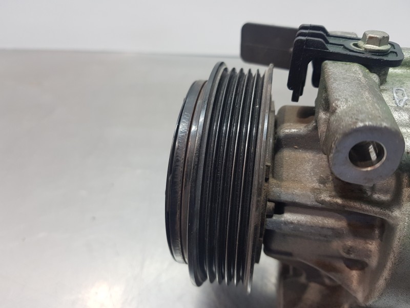 Recambio de compresor aire acondicionado para fiat 500 sport referencia OEM IAM 52060461  