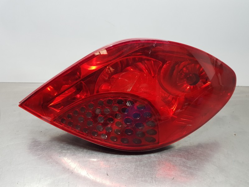 Recambio de piloto trasero derecho para peugeot 207 confort referencia OEM IAM 6351Y7  