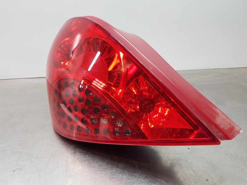 Recambio de piloto trasero izquierdo para peugeot 207 confort referencia OEM IAM 6350Y7  