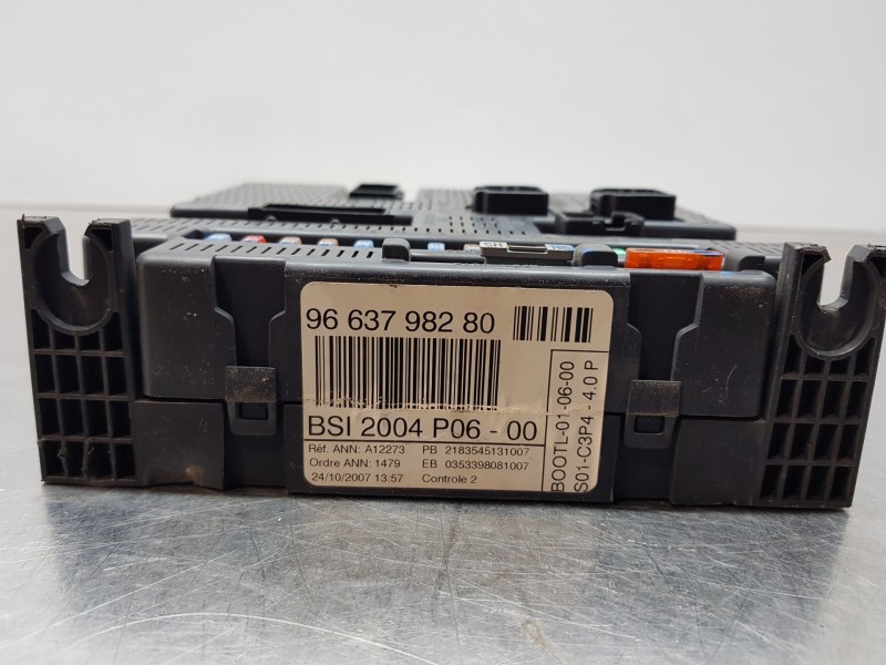 Recambio de caja reles / fusibles para peugeot 207 confort referencia OEM IAM 9663798280 BSIP06 