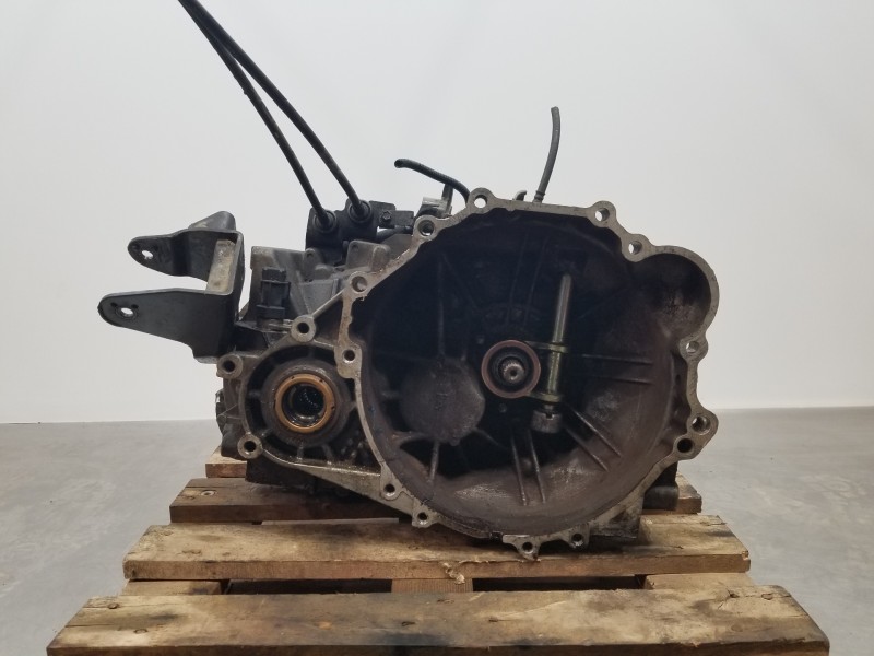 Recambio de caja cambios para hyundai tucson (jm) gl referencia OEM IAM 4300039772  