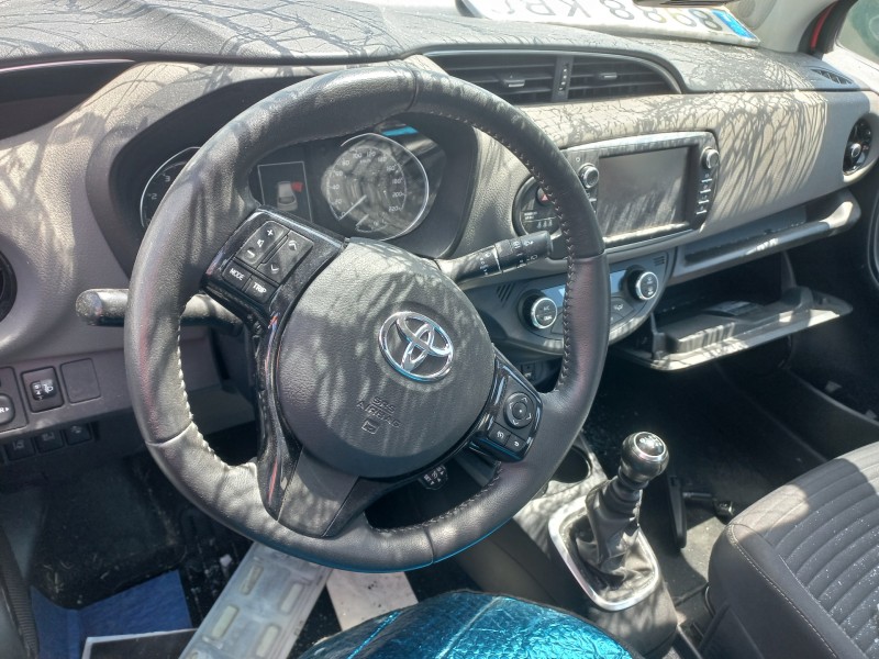 toyota yaris del año 2017