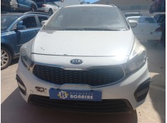 kia carens ( ) del año 2017