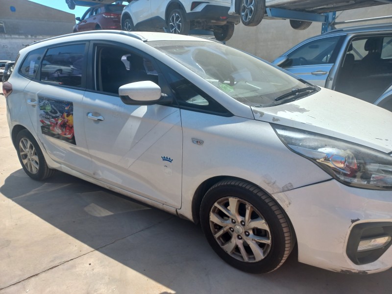 kia carens ( ) del año 2017