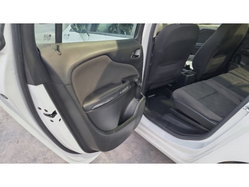 opel zafira tourer del año 2015