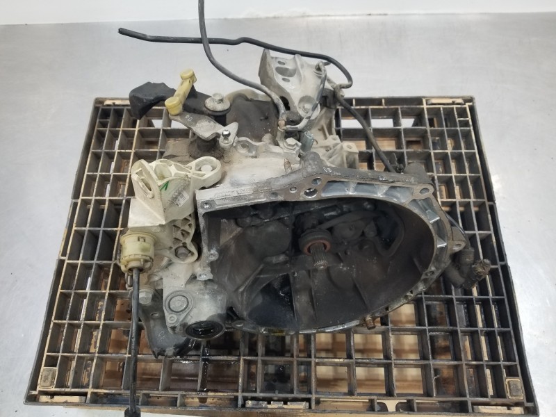 Recambio de caja cambios para peugeot 207 confort referencia OEM IAM 20CQ74  