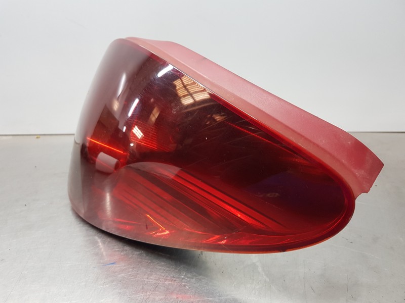 Recambio de piloto trasero derecho para peugeot 207 cc sport referencia OEM IAM 6351CE 9680179080 