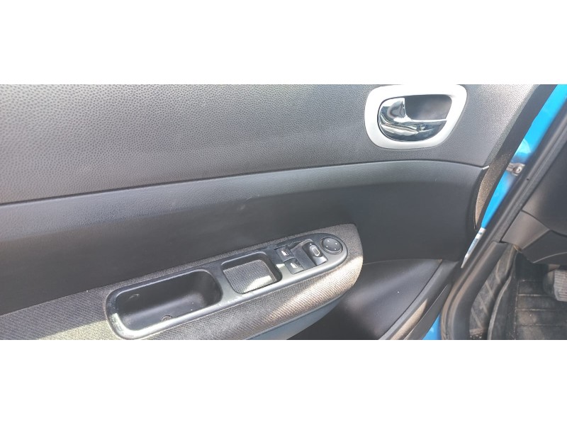 peugeot 307 berlina (s2) del año 2006